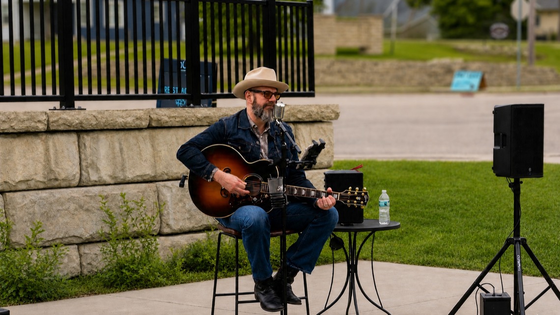 Live music on the patio at The Lumberyard Pub